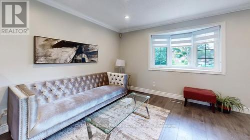 18 Dods Drive, Caledon (Alton), ON - Indoor Photo Showing Living Room