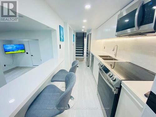 14576 Winston Churchill Boulevard, Halton Hills, ON - Indoor Photo Showing Kitchen