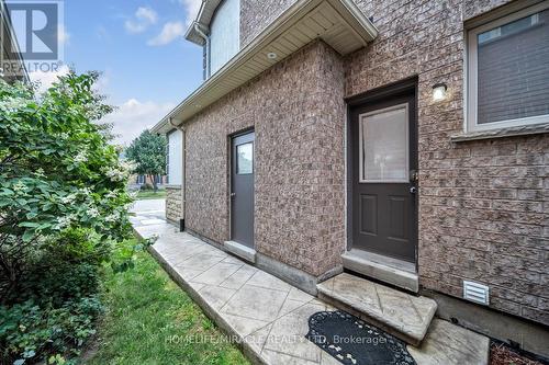 38 Eiffel Boulevard, Brampton (Vales Of Castlemore), ON - Outdoor With Exterior