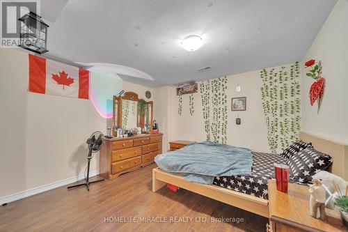 38 Eiffel Boulevard, Brampton (Vales Of Castlemore), ON - Indoor Photo Showing Bedroom