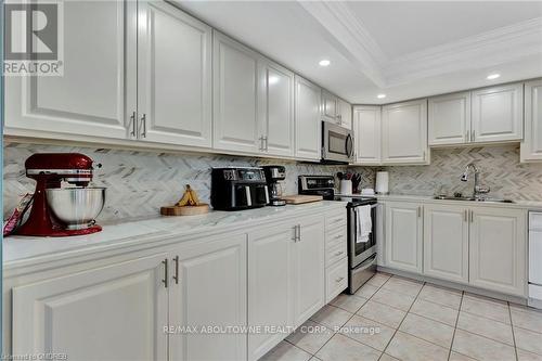 503 - 1201 North Shore Boulevard E, Burlington (Brant), ON - Indoor Photo Showing Kitchen With Double Sink