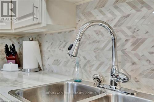 503 - 1201 North Shore Boulevard E, Burlington, ON - Indoor Photo Showing Kitchen With Double Sink