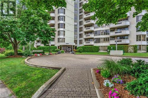 503 - 1201 North Shore Boulevard E, Burlington, ON - Outdoor With Balcony With Facade