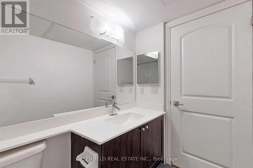 1010 - 55 De Boers Drive, Toronto (York University Heights), ON - Indoor Photo Showing Bathroom