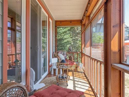 7284 Lakefront Dr, Lake Cowichan, BC 