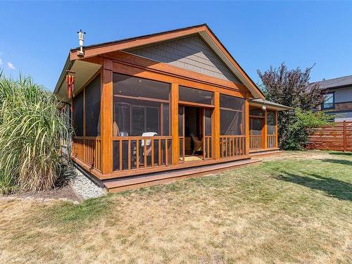 7284 Lakefront Dr, Lake Cowichan, BC 