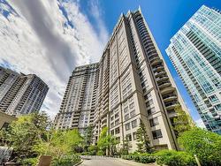 226-3888 Duke of York Blvd  Mississauga, ON L5B 4P5