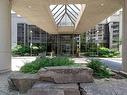 226-3888 Duke Of York Blvd, Mississauga, ON  - Outdoor 