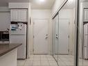 226-3888 Duke Of York Blvd, Mississauga, ON  - Indoor Photo Showing Kitchen 