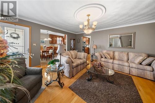 375 Cote, Chelmsford, ON - Indoor Photo Showing Living Room