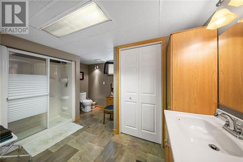 375 Cote, Chelmsford, ON - Indoor Photo Showing Bathroom