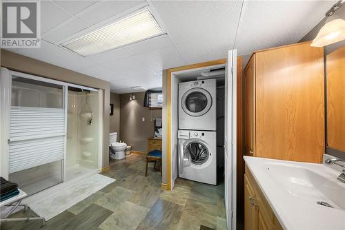 375 Cote, Chelmsford, ON - Indoor Photo Showing Laundry Room