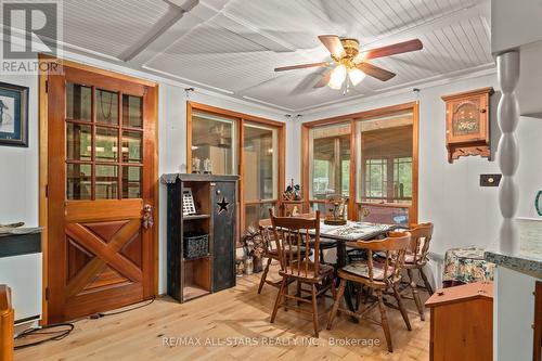 357 Southam Drive, Kawartha Lakes, ON - Indoor Photo Showing Dining Room