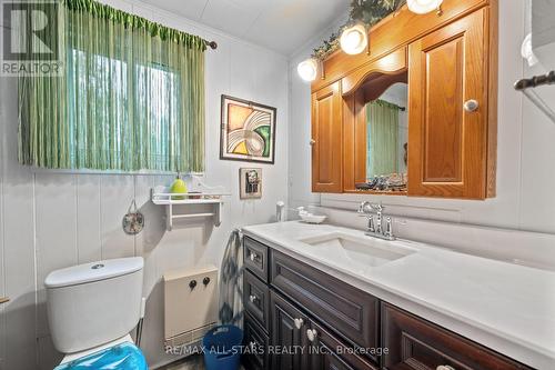 357 Southam Drive, Kawartha Lakes, ON - Indoor Photo Showing Bathroom