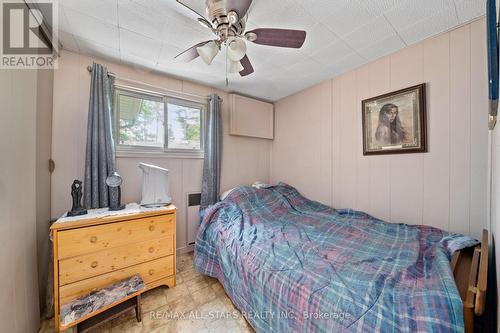 357 Southam Drive, Kawartha Lakes, ON - Indoor Photo Showing Bedroom