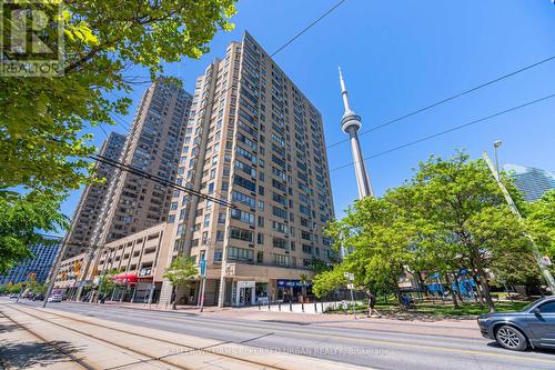 703 - 250 Queens Quay W, Toronto (Waterfront Communities), ON - Outdoor With Facade