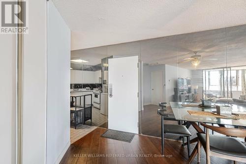 703 - 250 Queens Quay W, Toronto (Waterfront Communities), ON - Indoor Photo Showing Dining Room