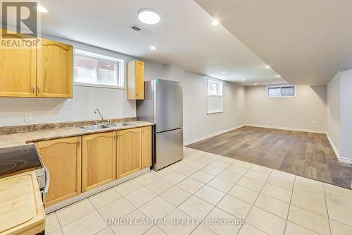 10 Butternut Drive, Barrie (Holly), ON - Indoor Photo Showing Kitchen With Double Sink