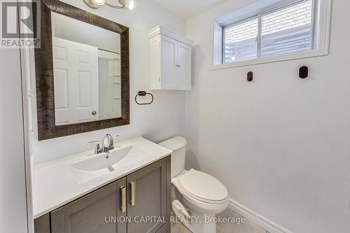 10 Butternut Drive, Barrie (Holly), ON - Indoor Photo Showing Bathroom