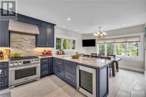 604 Queen Elizabeth Drive, Ottawa, ON - Indoor Photo Showing Kitchen With Upgraded Kitchen