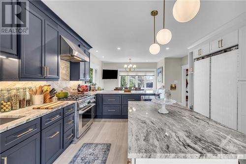 604 Queen Elizabeth Drive, Ottawa, ON - Indoor Photo Showing Kitchen With Upgraded Kitchen