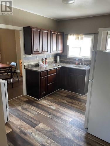 11 Adams Avenue, Glenwood, NL - Indoor Photo Showing Kitchen