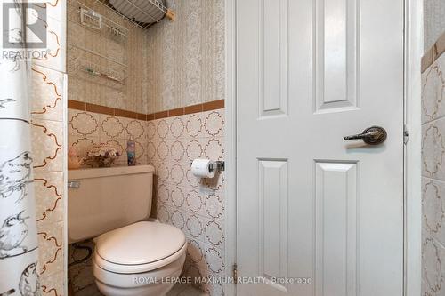 23 Eldon Avenue, Toronto (Danforth Village-East York), ON - Indoor Photo Showing Bathroom