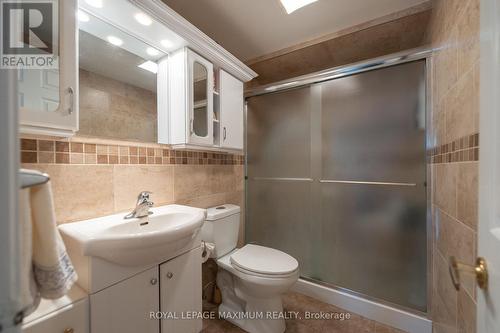 23 Eldon Avenue, Toronto (Danforth Village-East York), ON - Indoor Photo Showing Bathroom