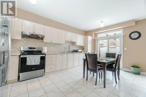 18 Openbay Gardens, Brampton (Sandringham-Wellington North), ON - Indoor