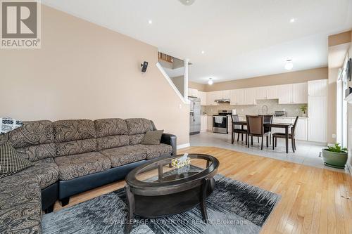 18 Openbay Gardens, Brampton (Sandringham-Wellington North), ON - Indoor Photo Showing Living Room