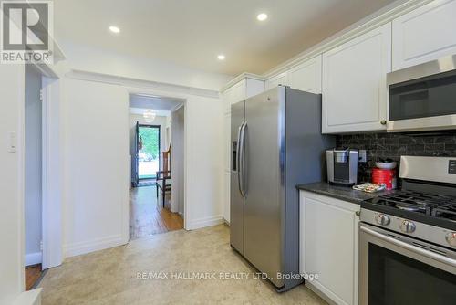 77 Mcintosh Street, Toronto (Birchcliffe-Cliffside), ON - Indoor Photo Showing Kitchen