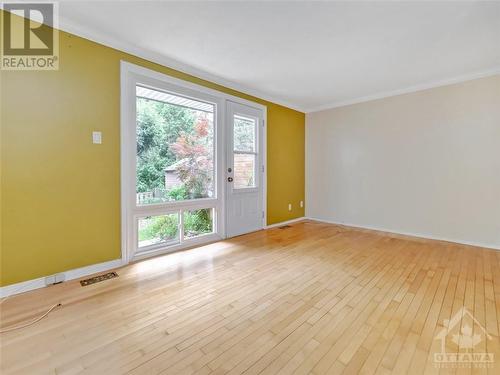 48 Sumac Street Unit#D, Ottawa, ON - Indoor Photo Showing Other Room