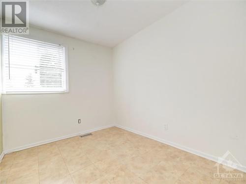 48 Sumac Street Unit#D, Ottawa, ON - Indoor Photo Showing Other Room