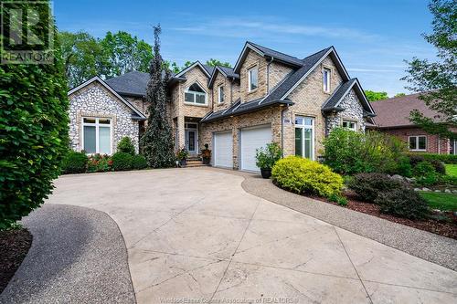 210 Sandybrook Way, Kingsville, ON - Outdoor With Facade