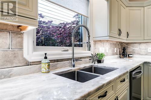 210 Sandybrook Way, Kingsville, ON - Indoor Photo Showing Kitchen With Double Sink