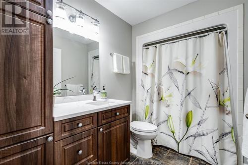 210 Sandybrook Way, Kingsville, ON - Indoor Photo Showing Bathroom