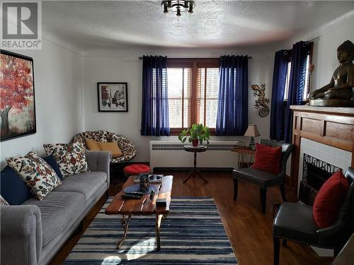 325 Homewood Drive, Greater Sudbury, ON - Indoor Photo Showing Living Room With Fireplace