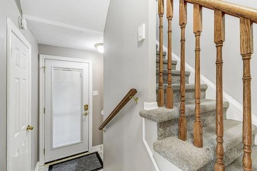 2438 Malcolm Crescent, Burlington, ON - Indoor Photo Showing Other Room