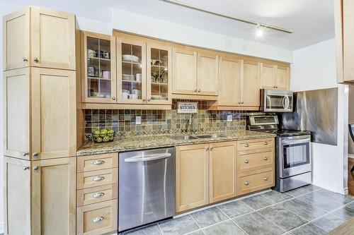 2438 Malcolm Crescent, Burlington, ON - Indoor Photo Showing Kitchen With Double Sink