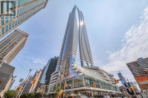 2804 - 1 Bloor Street E, Toronto (Church-Yonge Corridor), ON - Outdoor With Facade