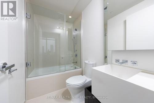 2804 - 1 Bloor Street E, Toronto (Church-Yonge Corridor), ON - Indoor Photo Showing Bathroom