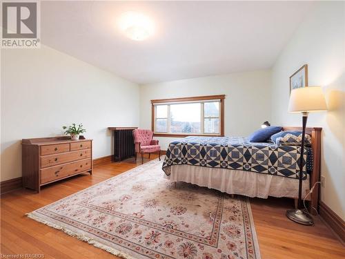 412 11Th Street E, Owen Sound, ON - Indoor Photo Showing Bedroom