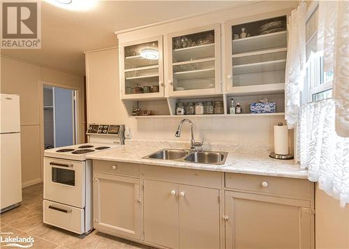 13 Albany Avenue, Orillia, ON - Indoor Photo Showing Kitchen With Double Sink