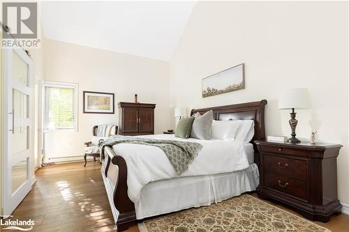 321 Grandview Hilltop Drive Unit# 3, Huntsville, ON - Indoor Photo Showing Bedroom