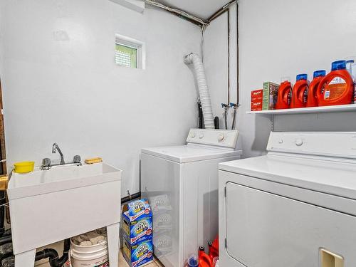 Laundry room - 5755 Av. Blossom, Côte-Saint-Luc, QC - Indoor Photo Showing Laundry Room