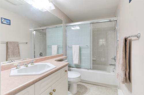 310-1966 Enterprise Way, Kelowna, BC - Indoor Photo Showing Bathroom