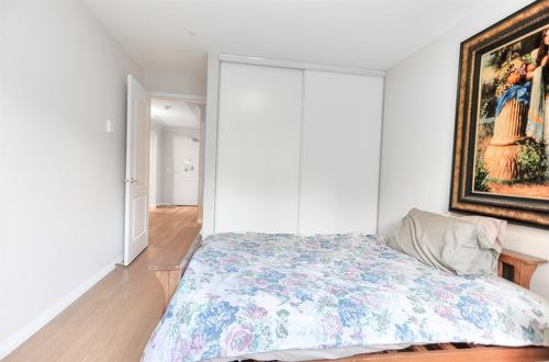 310-1966 Enterprise Way, Kelowna, BC - Indoor Photo Showing Bedroom