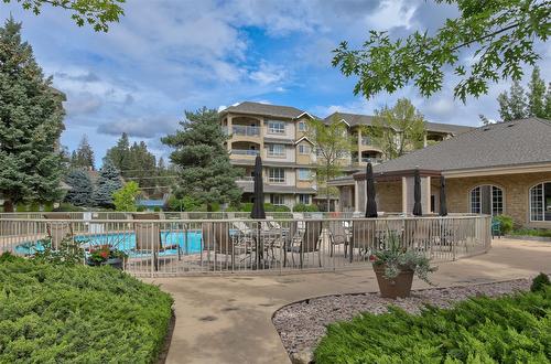 310-1966 Enterprise Way, Kelowna, BC - Outdoor