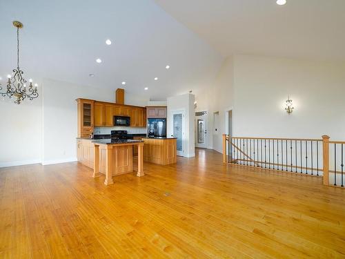 1067 Quail Drive, Kamloops, BC - Indoor Photo Showing Kitchen