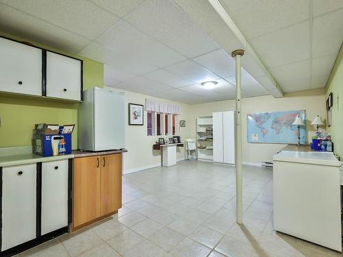 Family room - 40 Rue D'Albanel, Gatineau (Gatineau), QC - Indoor Photo Showing Laundry Room